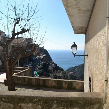 בית נופש Amalfi View סקאלה